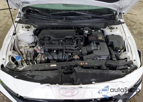 2024 Hyundai Elantra Sel z USA, uszkodzony, nr VIN KMHLM4DG9RU687707